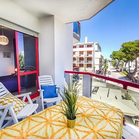 Apartment Confortevole Trilocale Filzi Fronte Mare *