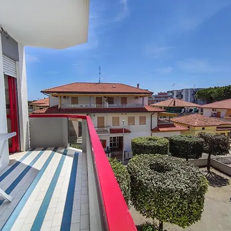 Confortevole Trilocale Filzi Fronte Mare Apartment