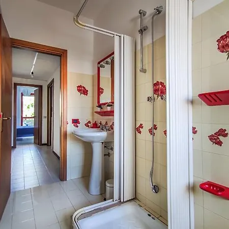Apartment Confortevole Trilocale Filzi Fronte Mare *